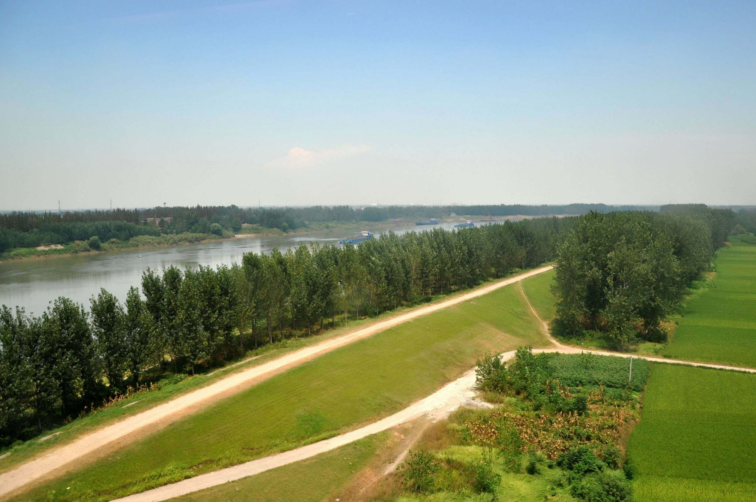 �������